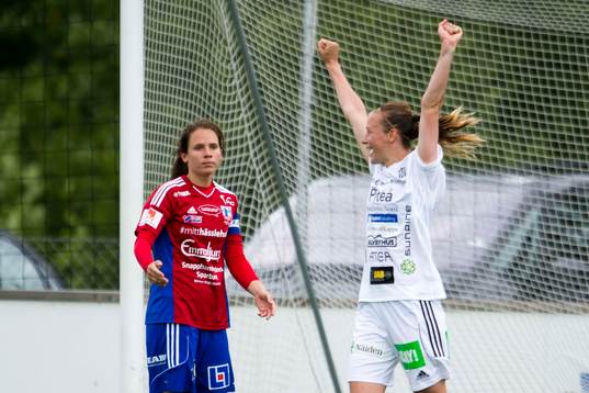 Vittsjös Johanna Andersson deppar medan Piteås Lena