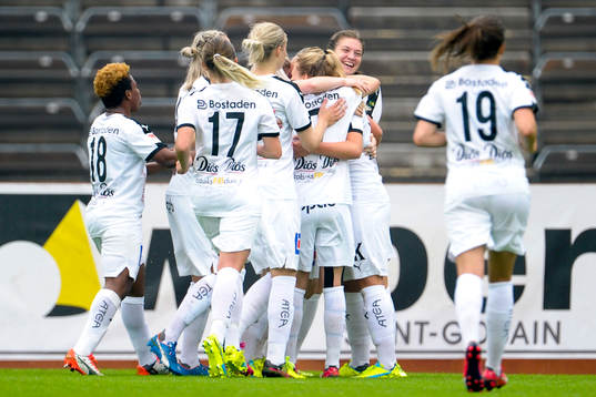Umeås Julia Hellström jublar