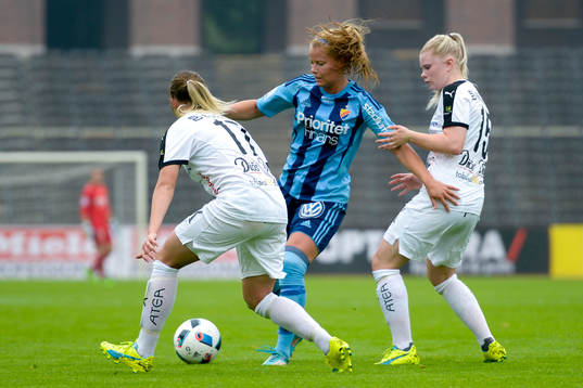Bläddra bland fler bilder av Fotboll, Damallsvenskan, Djurgården - Umeå 