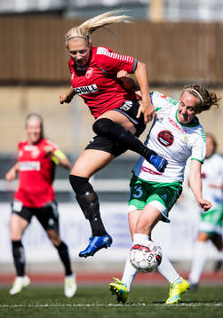 LB07s Johanna Ejdelind och Hammarbys Hanna Olsson