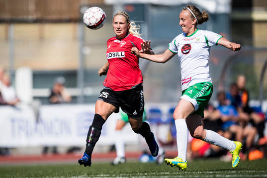 LB07s Johanna Ejdelind och Hammarbys Hanna Olsson