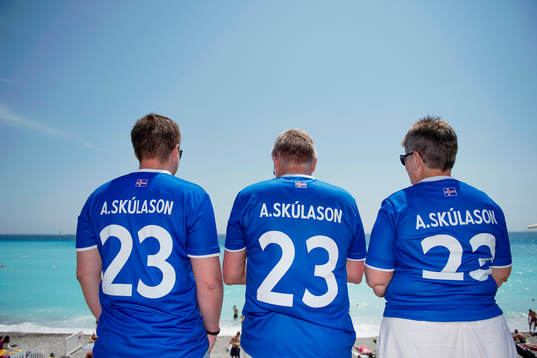Isländska supportrar