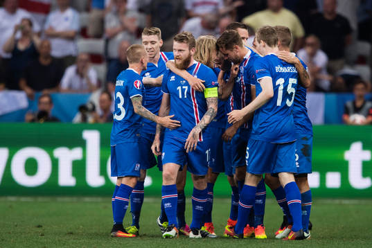 Islands Ari Skulason, Birkir Saevarsson, Aron Gunnarsson,