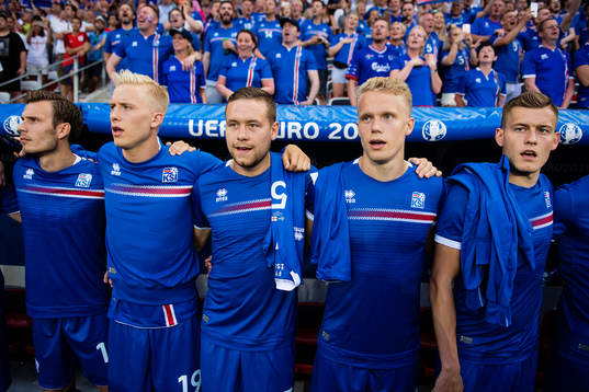 Islands Elmar Bjarnason, Hordur Magnusson, Sverrir Ingason,