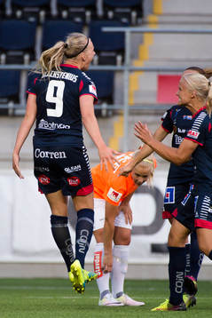 Linköpings Stina Blackstenius jublar