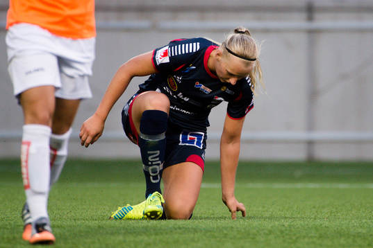 Linköpings Stina Blackstenius deppar