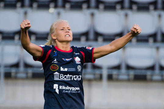 Linköpings Pernille Mosegaard Harder jublar