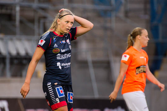 Linköpings Stina Blackstenius deppar
