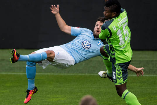 Malmö FFs Erdal Rakip med försök till cykelspark