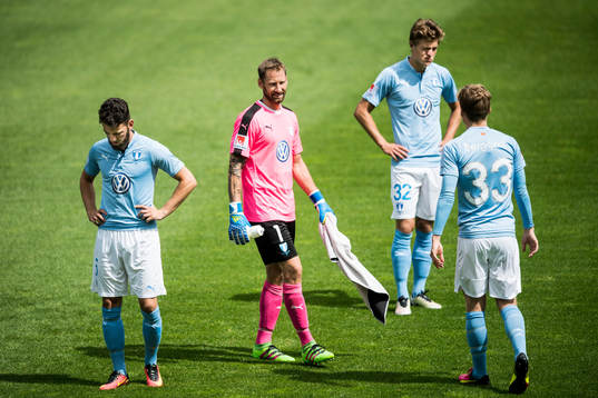 Malmö FFs Erdal Rakip, målvakt Johan Wiland, Mattias