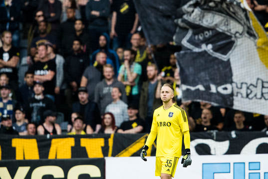 s målvakt Patrik Carlgren