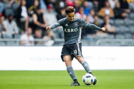 s Amin Affane med ett skott