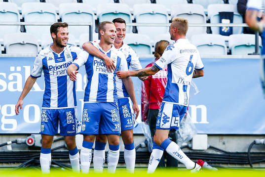 IFK Göteborgs spelare jublar