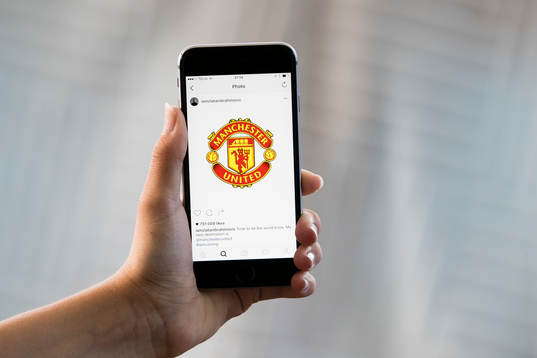 Zlatan Ibrahimovic bekräftar övergången till Manchester