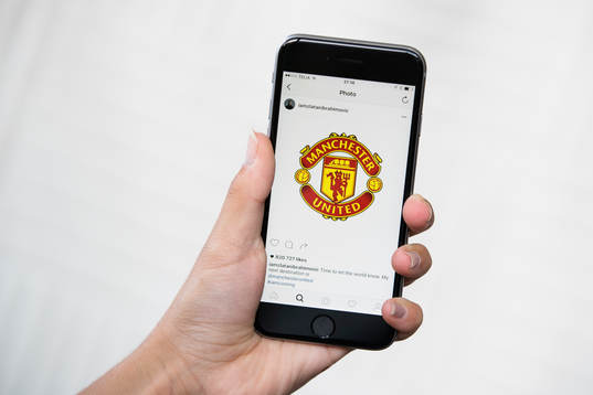 Zlatan Ibrahimovic bekräftar övergången till Manchester