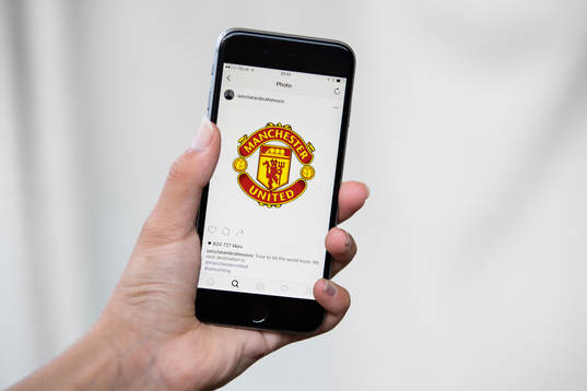 Zlatan Ibrahimovic bekräftar övergången till Manchester