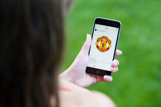 Zlatan Ibrahimovic bekräftar övergången till Manchester