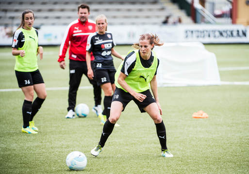 Lotta Schelin