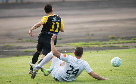 Tackling bakifrån i matchen i division 2 mellan Rosengård