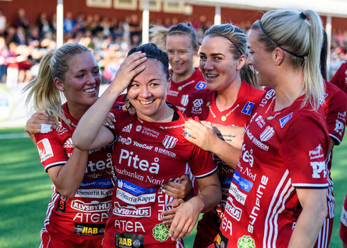 Piteåspelarna jublar