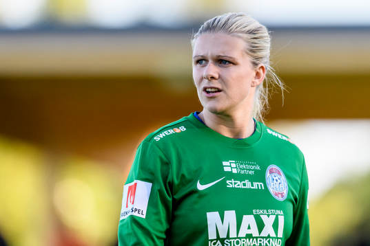 s målvakt Emelie Lundberg
