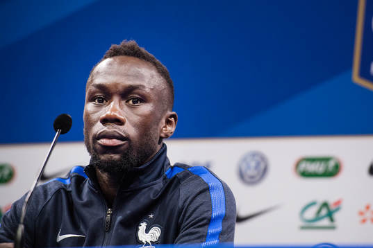 Bacary Sagna på Frankrikes fotbollslandslags presskonferens