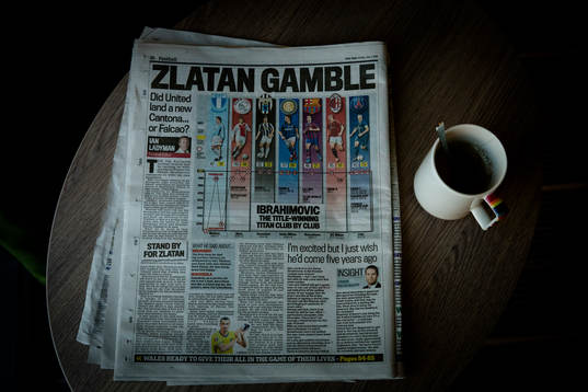 Ett tidningsuppslag med Zlatan nyheter
