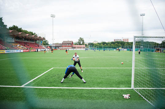 Athletics spelare värmer upp
