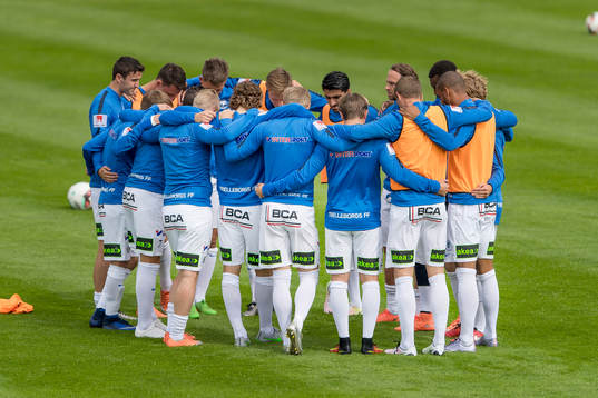 Trelleborgs lag före fotbollsmatchen i Superettan mellan