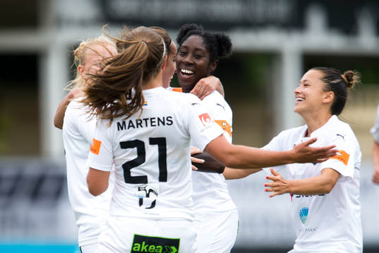 Rosengårds Natasa Andonova, Lieke Martens, Alexandra Lowe