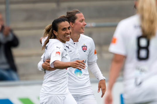 Rosengårds Marta Viera Da Silva jublar