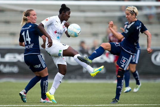 Rosengårds Anita Asante och Kvarnsvedens Sarah Elnicky