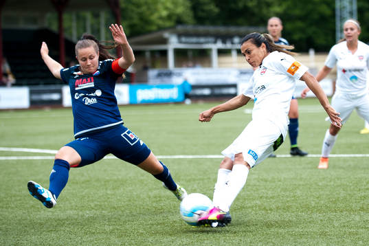 Rosengårds Marta Viera Da Silva och Kvarnsvedens Denise