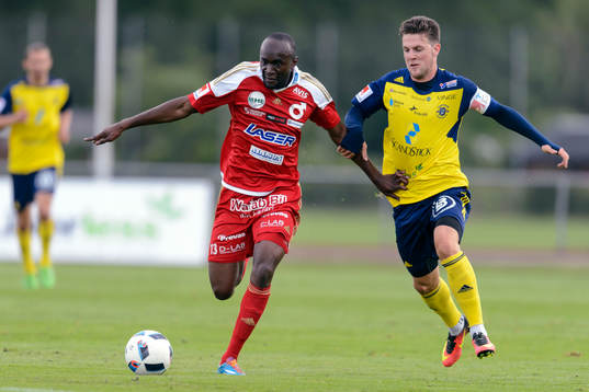 Degerfors Boris Lumbana mot Ängelholms Oliver Stojanovic