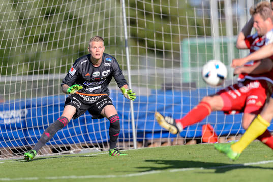 Degerfors målvakt Jesse Öst