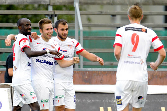Assyriskas Aziz Corr Nyang, Daniel Sliper, Mattias Genc och