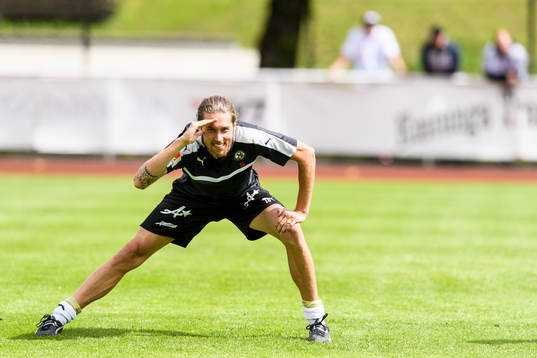 Örebros Daniel Nordmark är glad