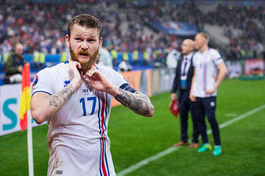 Islands Aron Gunnarsson deppar