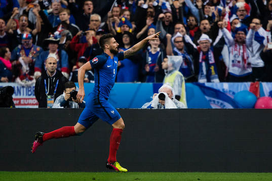 Frankrikes Olivier Giroud jublar