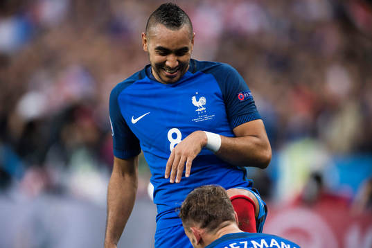 Frankrikes Dimitri Payet jublar