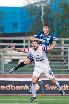 Assyriskas Linus Malmborg och Sirius Patrick Hopkins i en