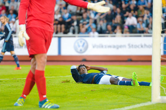 Djurgårdens Michael Olunga deppar