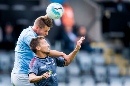 Malmö FFs Markus Rosenberg och AGF Aarhus Alexander Juel