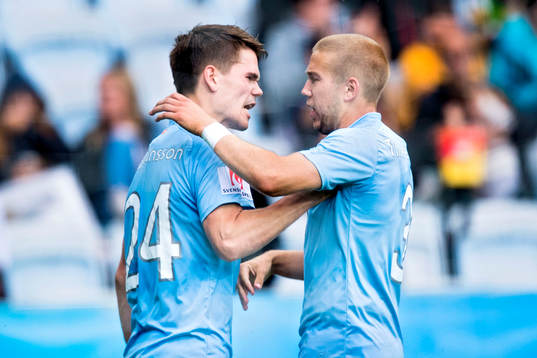 Malmö FFs Vidar Örn Kjartansson jublar med Anton