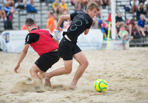i matchen i beachsoccer med IFK Hässleholms pojkar födda