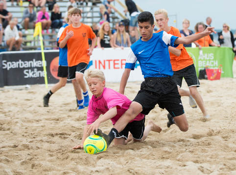 Närkamp i matchen i beachsoccer med IFK Hässleholms