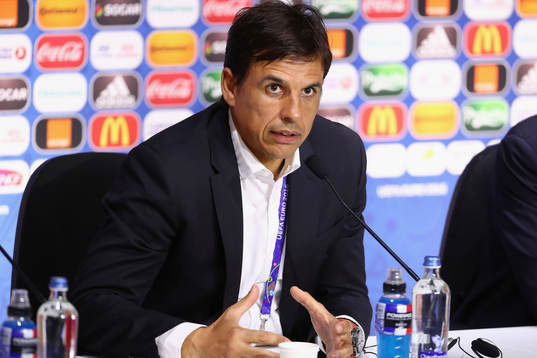 I denna handout-bild från UEFA ses förbundskapten Chris