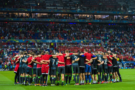 Wales spelare samlas