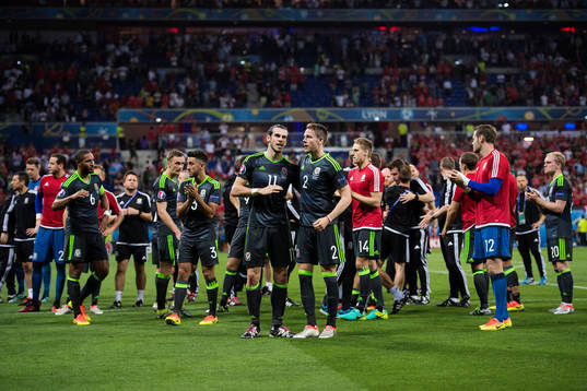 Wales Gareth Bale och Chris Gunter