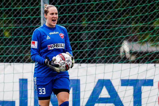 LB07s målvakt Emma Lind